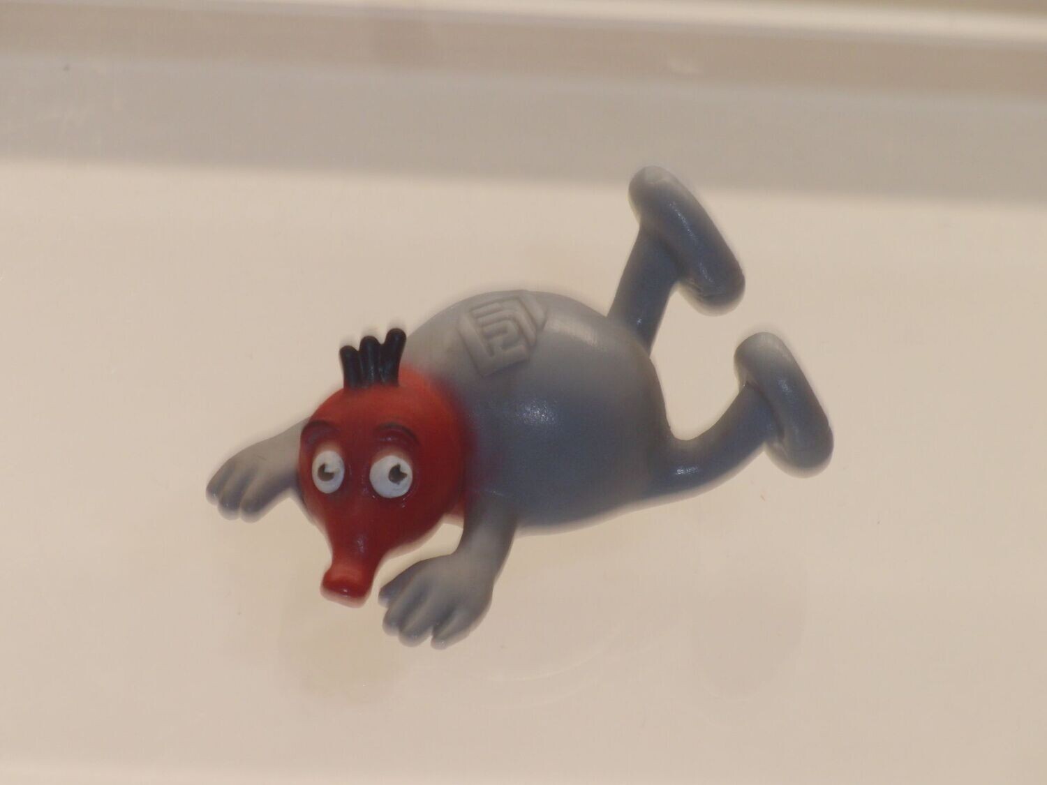 Werbefiguren: Fujifilm: Farbfresser saugend