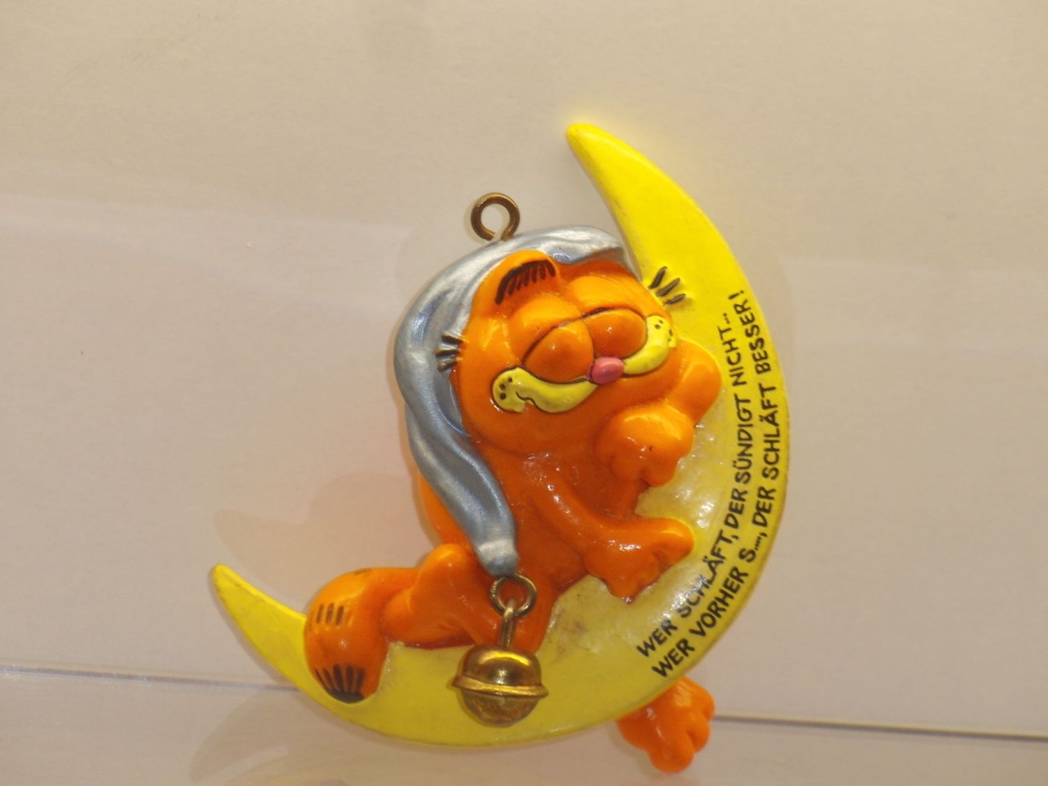 Garfield: Bully: Garfield auf Mond (Anhänger, ohne Schlüsselkette)