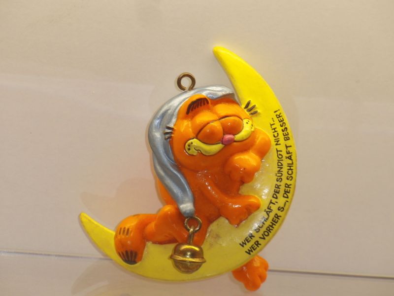 Garfield: Bully: Garfield auf Mond (Anhänger, ohne Schlüsselkette) Garfield: Bully: Garfield auf Mond (Anhänger, ohne Schlüsselkette)