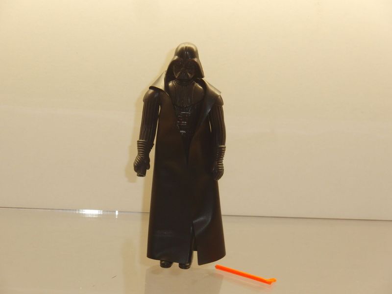 Star Wars 1978 - 1979: Darth Vader (Spitze vom Lichtschwert ist abgebrochen) Star Wars 1978 - 1979: Darth Vader (Spitze vom Lichtschwert ist abgebrochen)