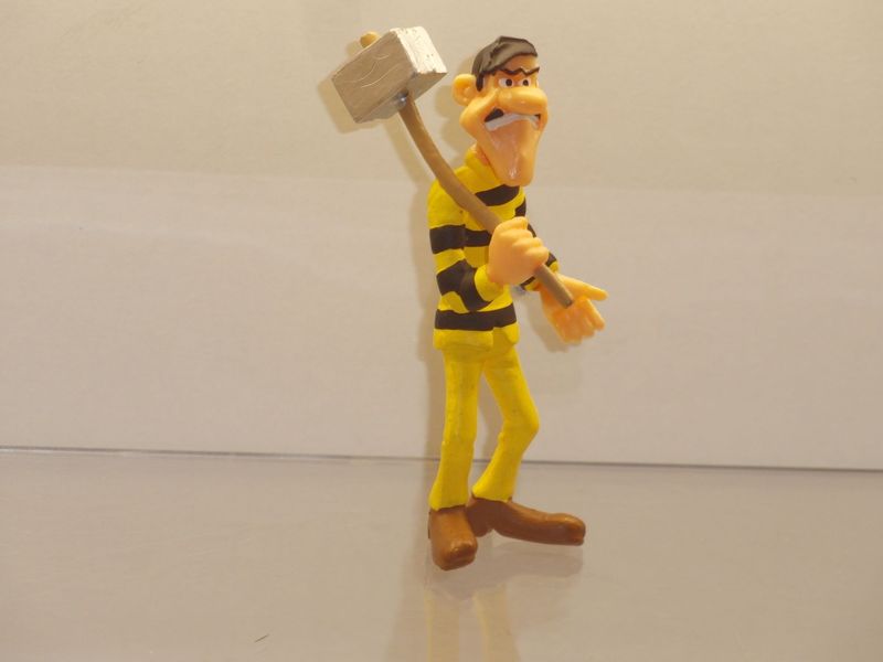 Lucky Luke: Plastoy 1998: Averell Dalton mit Hammer Lucky Luke: Plastoy 1998: Averell Dalton mit Hammer