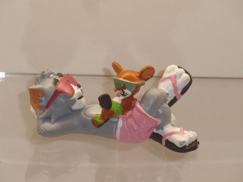 Tom & Jerry: Comics Spain 1989: Tom & Jerry liegend Tom & Jerry: Comics Spain 1989: Tom & Jerry liegend