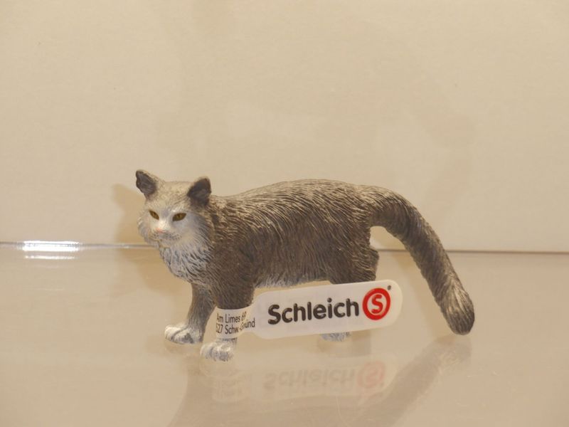 Schleich: 13893 Katze stehend mit Fähnchen