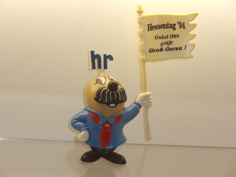 Werbefiguren: HR-Fernsehen: Onkel Otto: Schleich 90er Jahre: Onkel Otto mit Werbefahne Hessentag 1994 Groß-Gerau