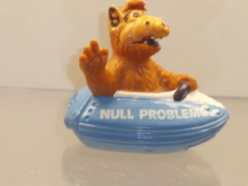 Alf: Bully 1988: Alf mit Ufo (blau) Alf: Bully 1988: Alf mit Ufo (blau)