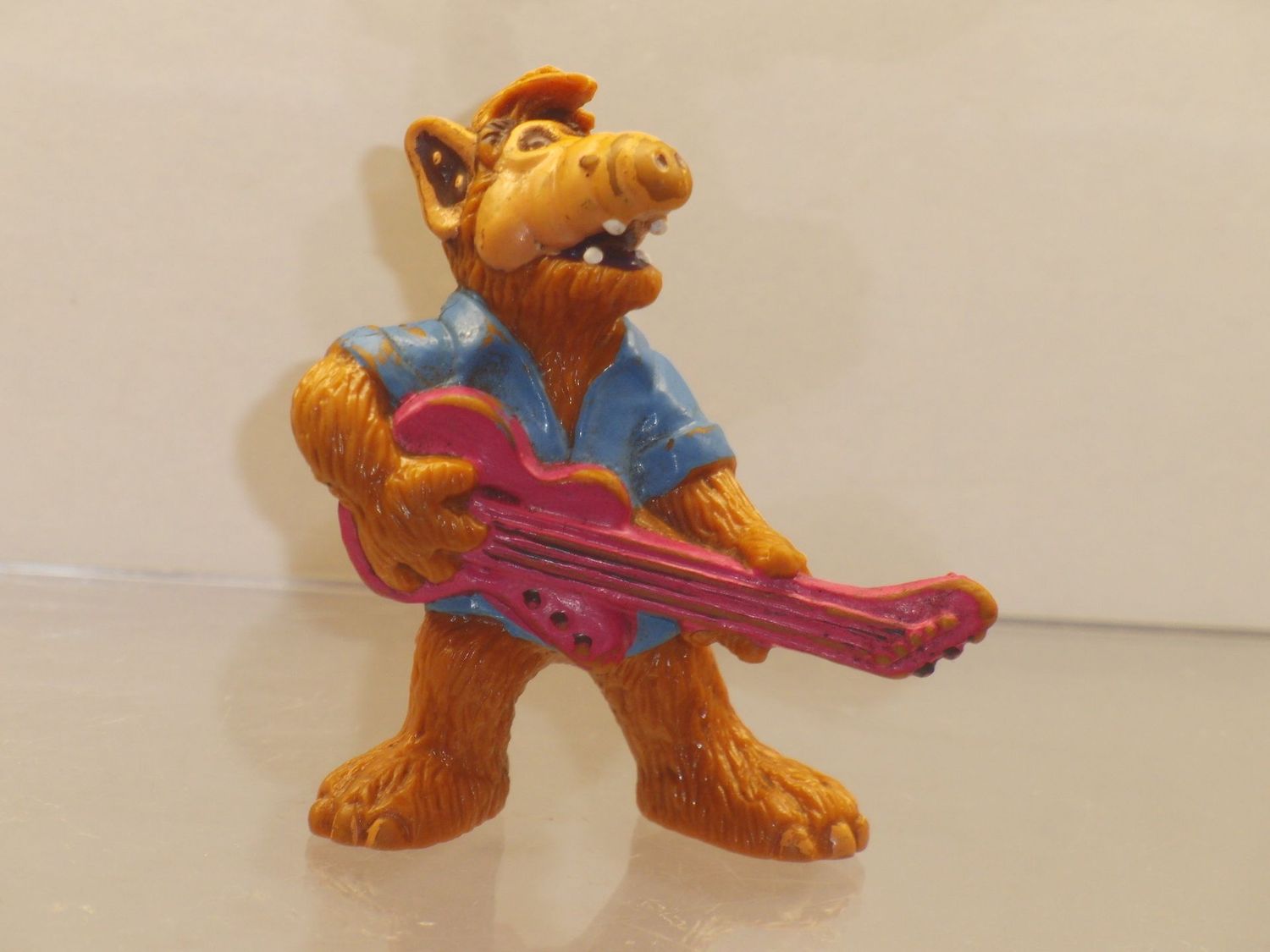 Alf: Bully 1988: Alf mit Gitarre
