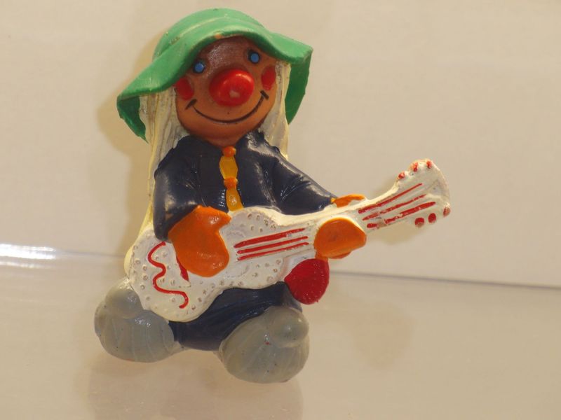 Bubblies: Schleich 1979: Clown mit Gitarre (Hut grün) Bubblies: Schleich 1979: Clown mit Gitarre (Hut grün)