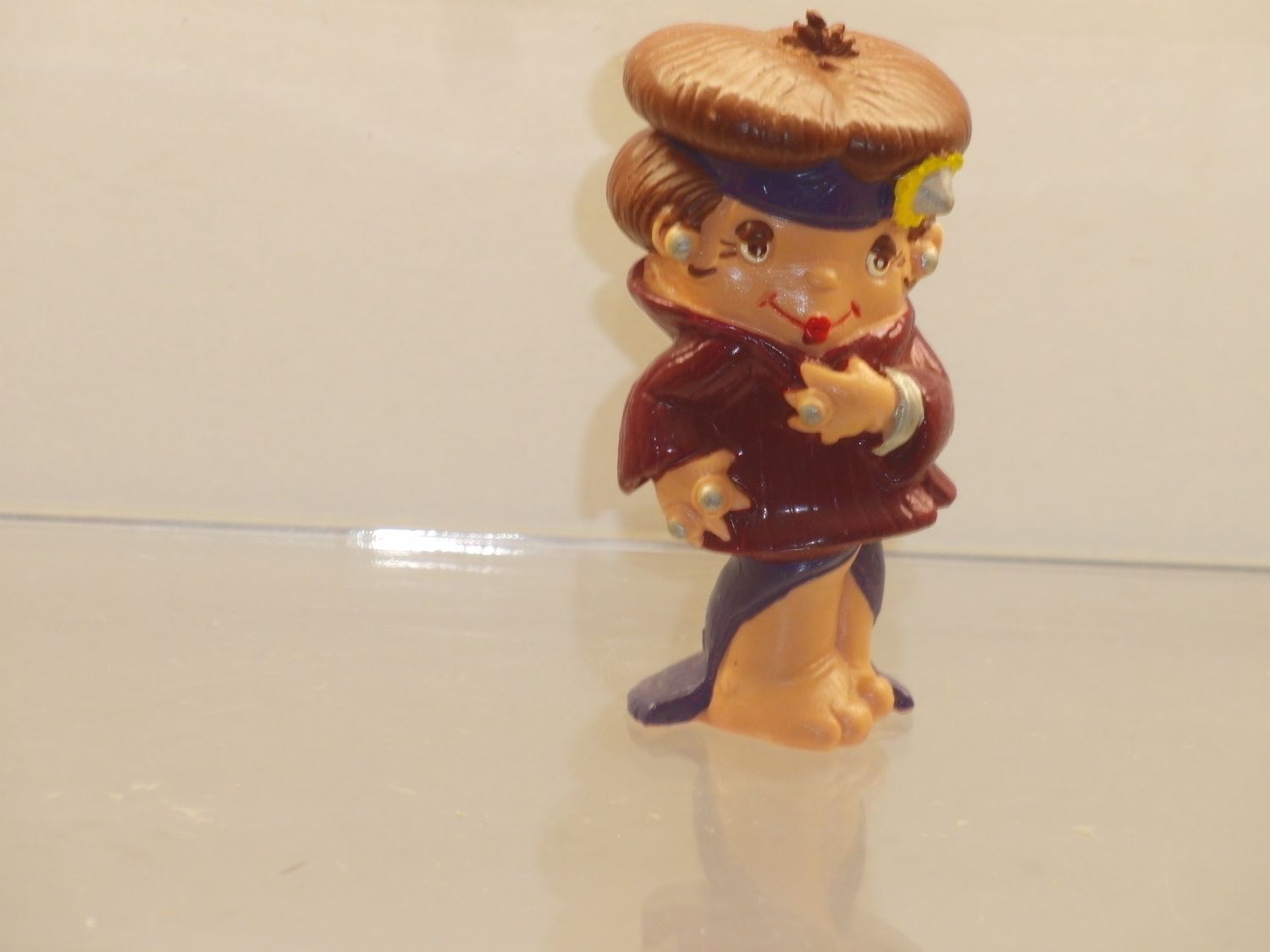 Mädchen: Schleich 80er Jahre (Klebereste auf Unterseite)
