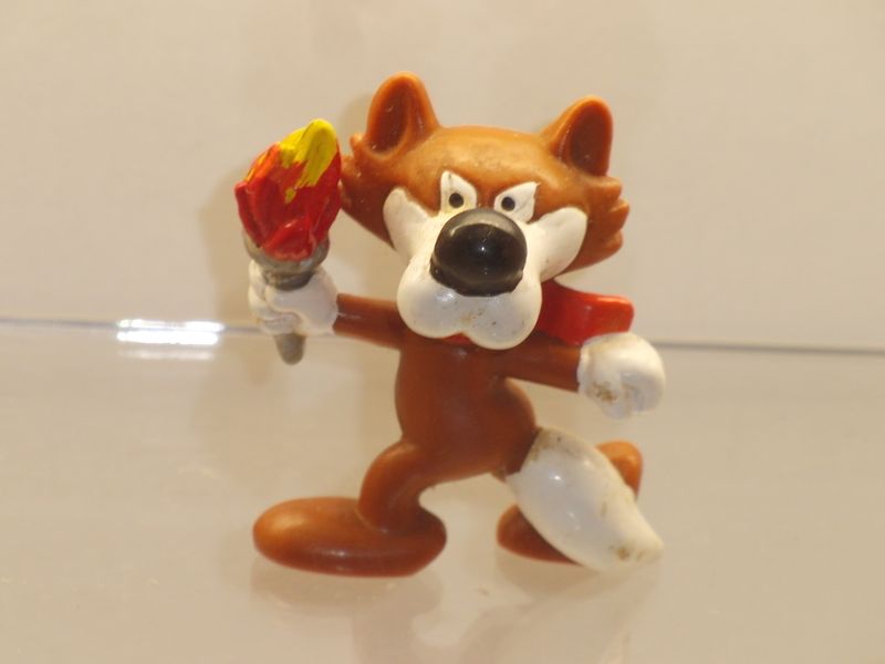 Schleich Werbefiguren: Olympische Spiele Sarajevo 1982 : Wolf als Fackelträger Schleich Werbefiguren: Olympische Spiele Sarajevo 1982 : Wolf als Fackelträger