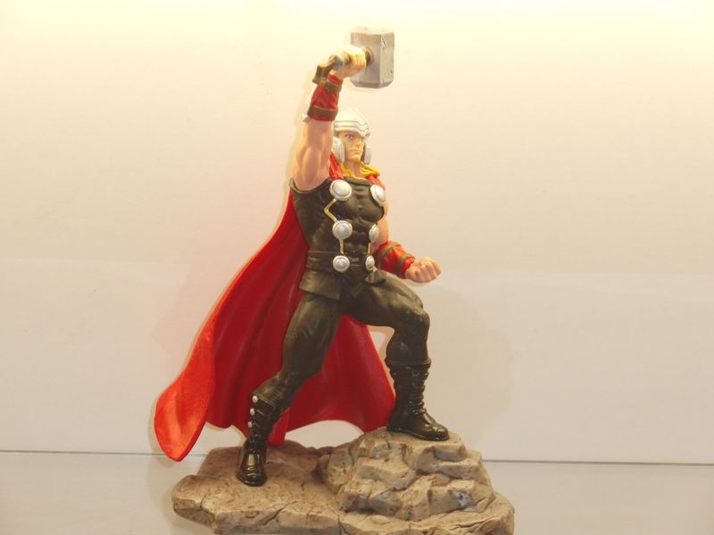 Schleich Superhelden: 21510 Thor ohne Verpackung Schleich Superhelden: 21510 Thor ohne Verpackung