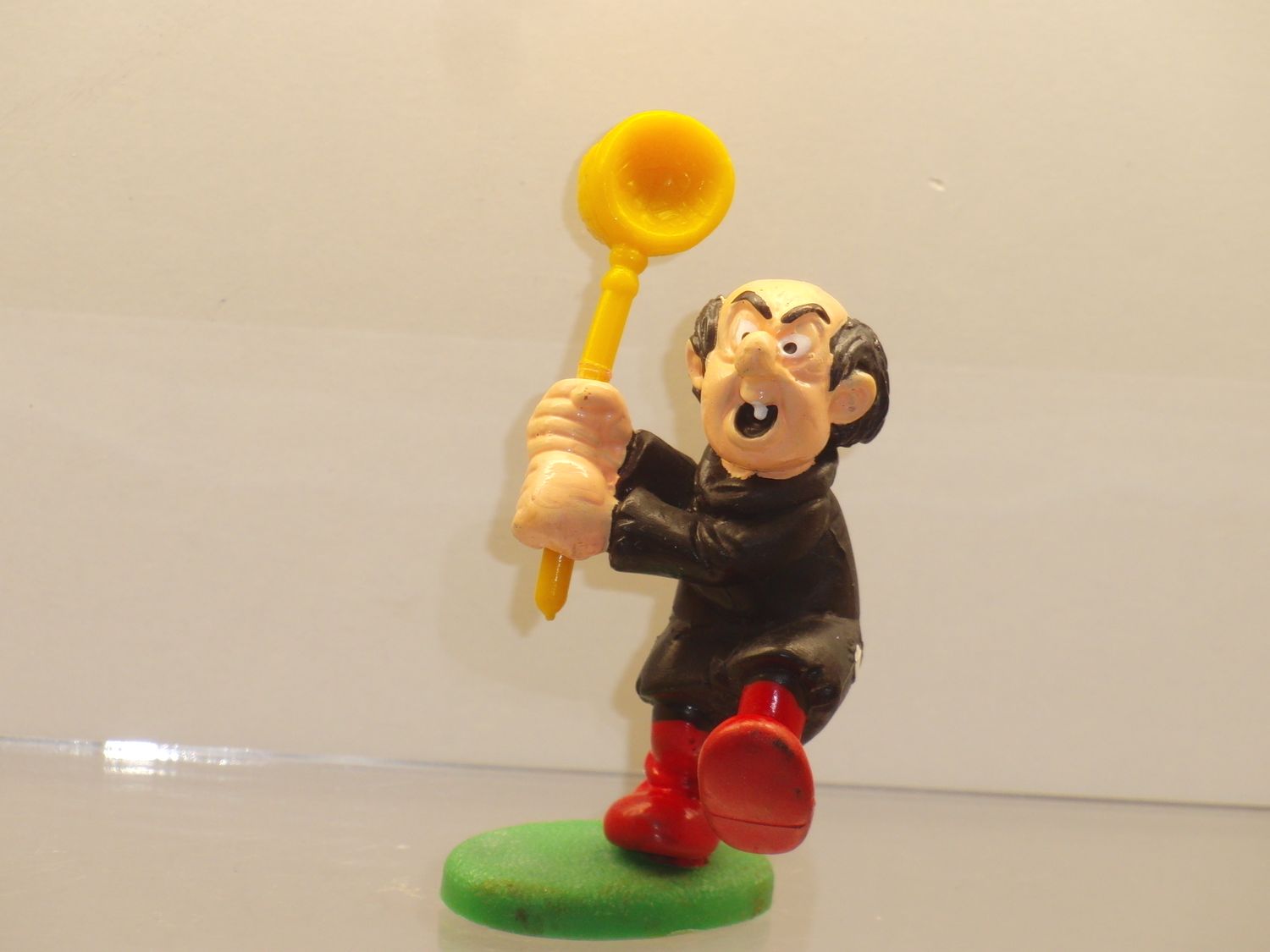 Gargamel mit Netz 2.0181 (Stiel gelb - Gesicht bemalt)