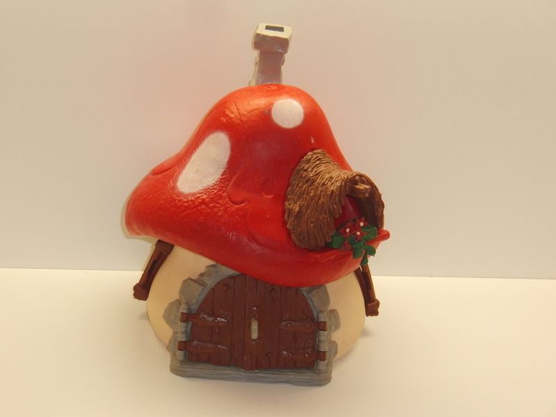 Großes Schlumpfhaus 4.0001 CE-Zeichen (Dach dunkelrot) Großes Schlumpfhaus 4.0001 CE-Zeichen (Dach dunkelrot)