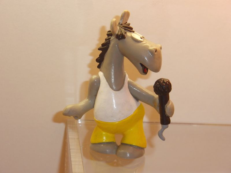Äffle & Pferdle: Pferdle mit Mikrophon (Hemd weiß, Hose gelb) Äffle & Pferdle: Pferdle mit Mikrophon (Hemd weiß, Hose gelb)