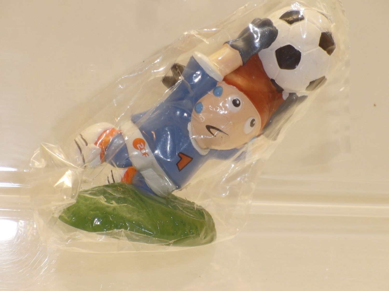 Werbefiguren: ZDF: Mainzelmännchen: P:os 2006: Mainzel Fußballer: Nr. 1 Torwart noch org. verpackt Werbefiguren: ZDF: Mainzelmännchen: P:os 2006: Mainzel Fußballer: Nr. 1 Torwart noch org. verpackt