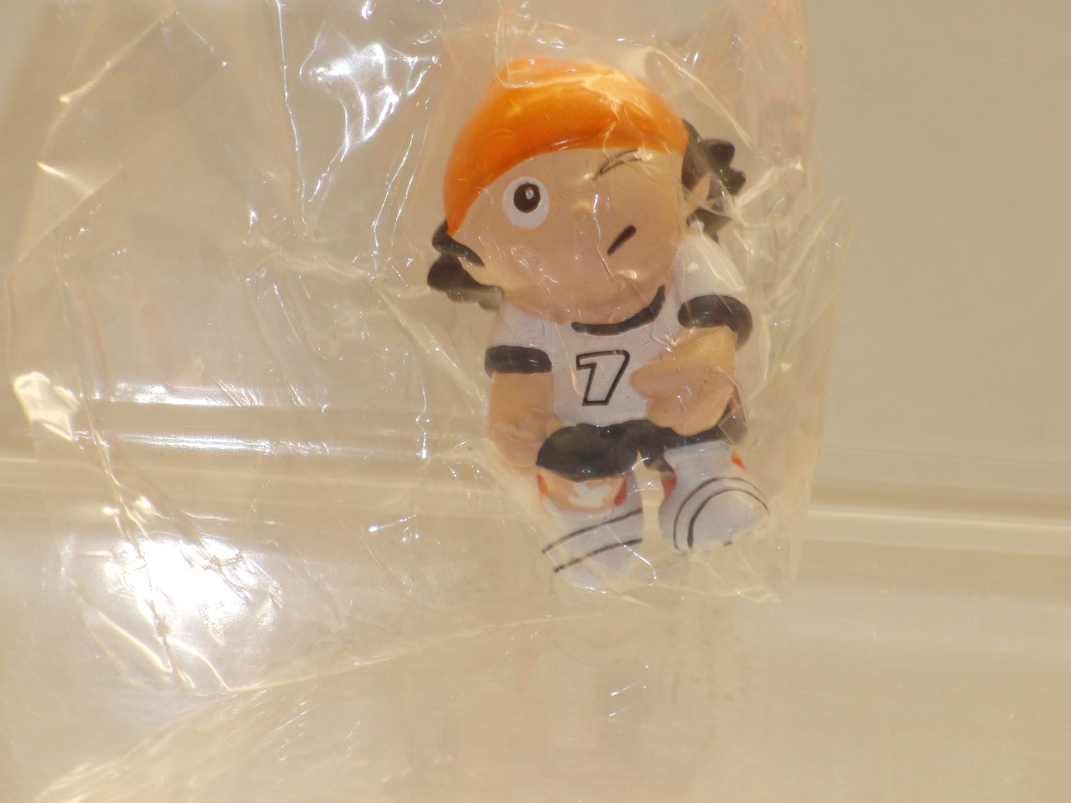 Werbefiguren: ZDF: Mainzelmännchen: P:os 2006: Mainzel Fußballer: Nr. 7, Verletzter noch org. verpackt Werbefiguren: ZDF: Mainzelmännchen: P:os 2006: Mainzel Fußballer: Nr. 7, Verletzter noch org. verpackt