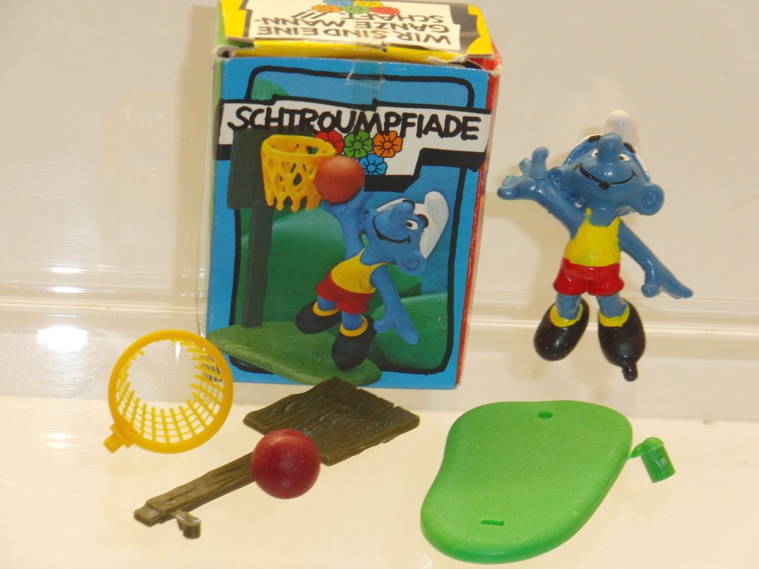 Basketballspieler 4.0512 Ball dunkel mit Karton