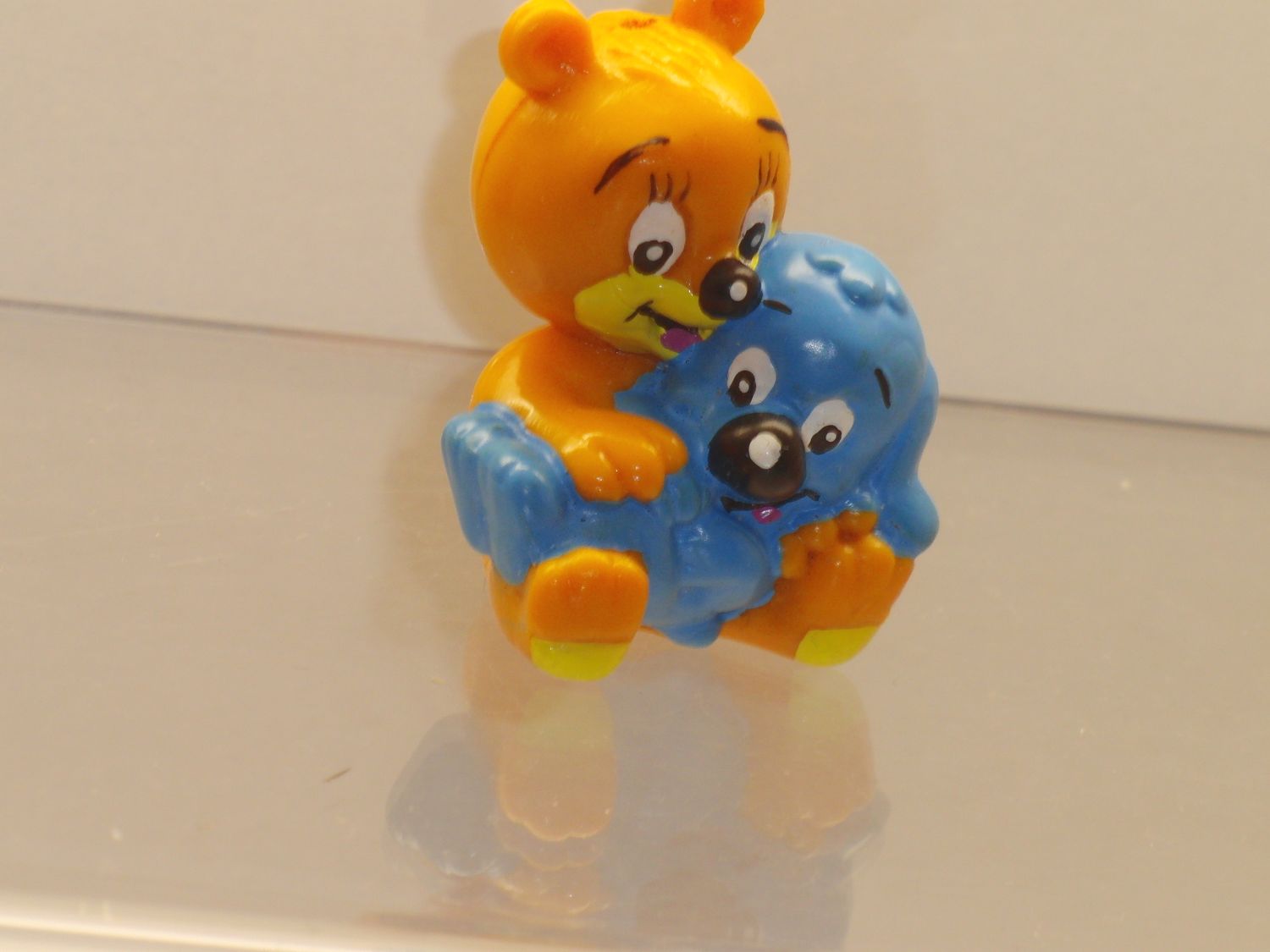 Bussi Bär: ca. 90er Jahre: Bussi Bär mit Bello als Schlüsselanhänger Große Version (ohne Schlüsselkette) Bussi Bär: ca. 90er Jahre: Bussi Bär mit Bello als Schlüsselanhänger Große Version (ohne Schlüsselkette)