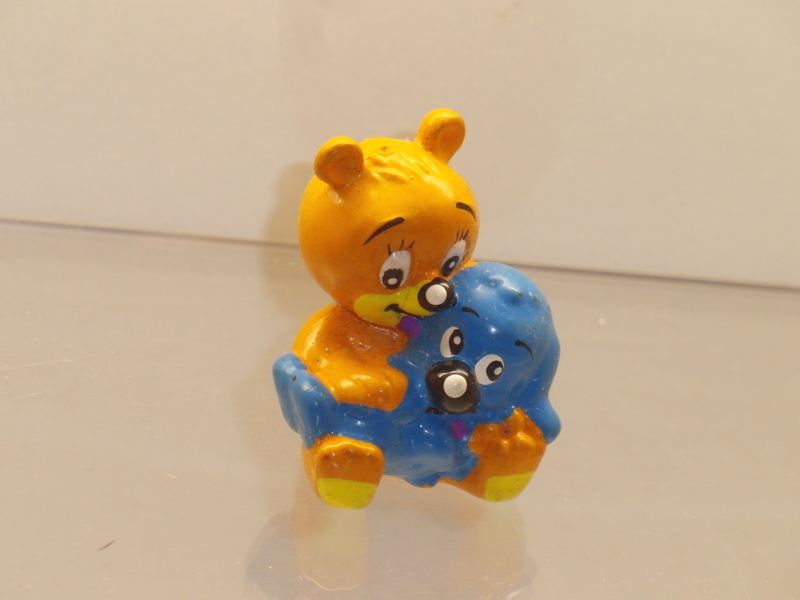 Bussi Bär: ca. 90er Jahre: Bussi Bär mit Bello als Schlüsselanhänger kleine Version (ohne Schlüsselkette) Bussi Bär: ca. 90er Jahre: Bussi Bär mit Bello als Schlüsselanhänger kleine Version (ohne Schlüsselkette)