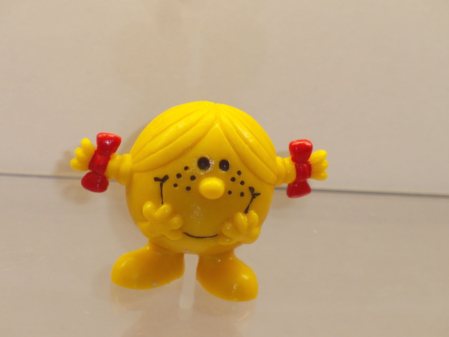 Bully ab 1977: Mr. Men + Little Miss: Sonja Sonnenschein Bully ab 1977: Mr. Men + Little Miss: Sonja Sonnenschein