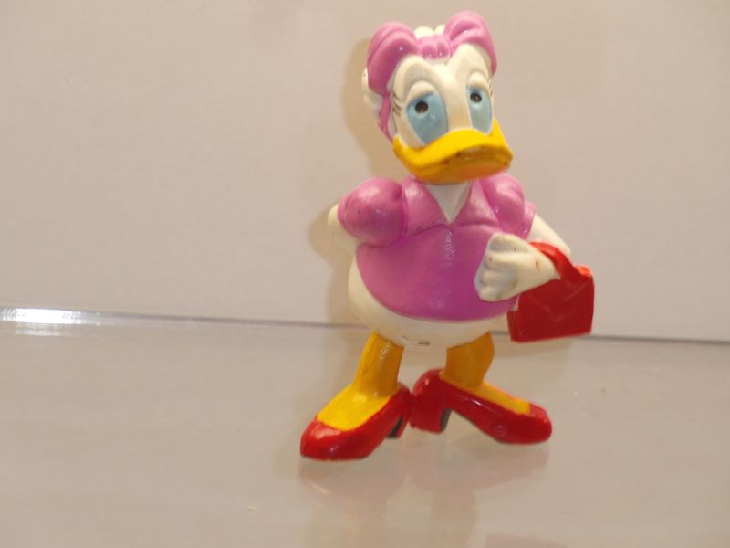 Disney Daisy Duck: Maia + Borges 1982: Daisy Duck Disney Daisy Duck: Maia + Borges 1982: Daisy Duck
