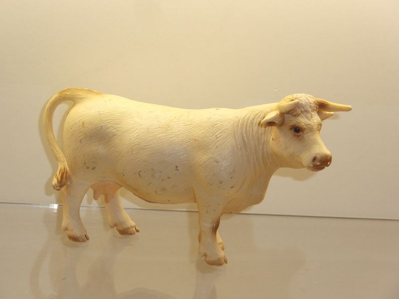 Schleich: 13610 Charolais Kuh Schleich: 13610 Charolais Kuh