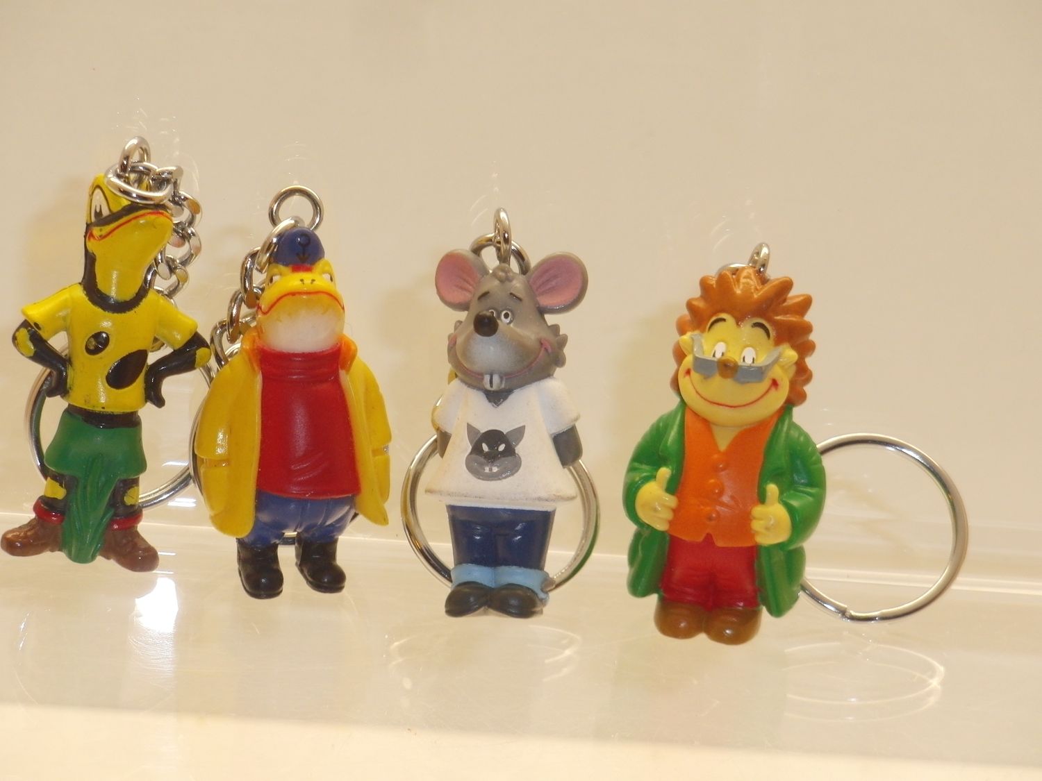 Werbefiguren: Salamander ab 90er Jahre: Lurchi und seine Freunde: 4 verschiedene kleine Figuren als Schlüsselanhänger (Modern) Werbefiguren: Salamander ab 90er Jahre: Lurchi und seine Freunde: 4 verschiedene kleine Figuren als Schlüsselanhänger (Modern)