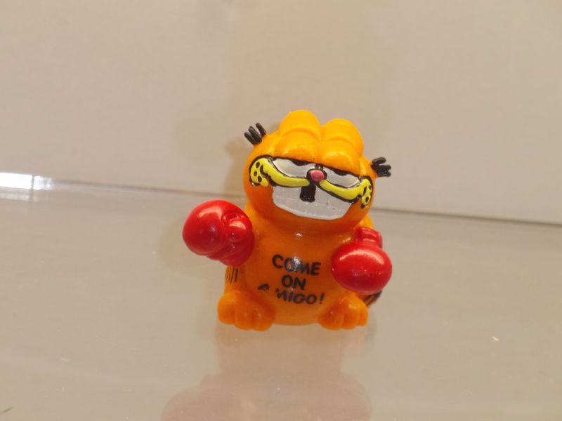 Garfield: Bully: Garfield Mini Boxer Garfield: Bully: Garfield Mini Boxer