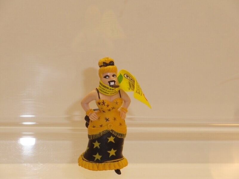 Lucky Luke: Plastoy 2009: Bardame Lulu Carabine Lucky Luke: Plastoy 2009: Bardame Lulu Carabine