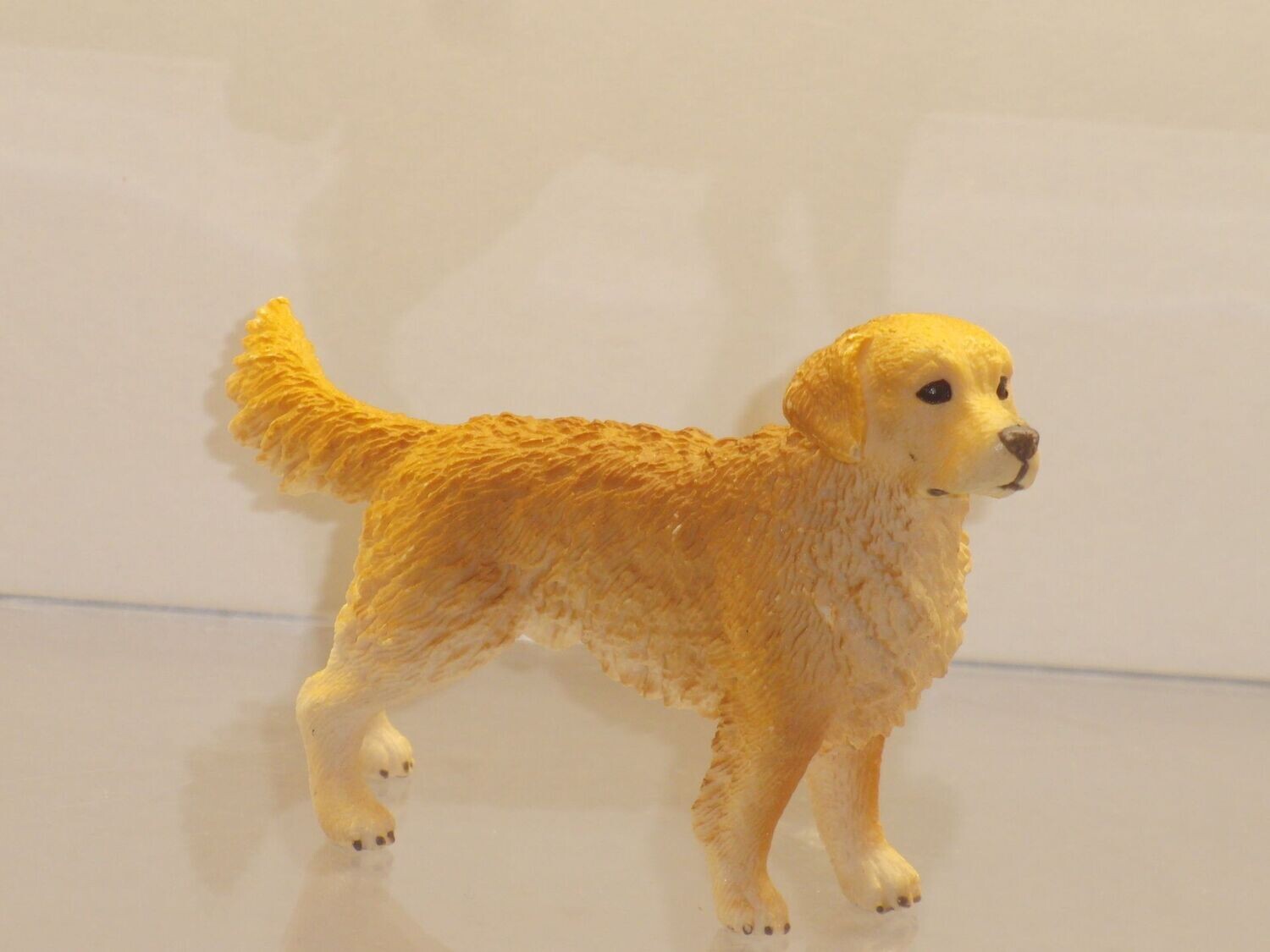 Schleich: 16394 Golden Retriever Rüde Schleich: 16394 Golden Retriever Rüde