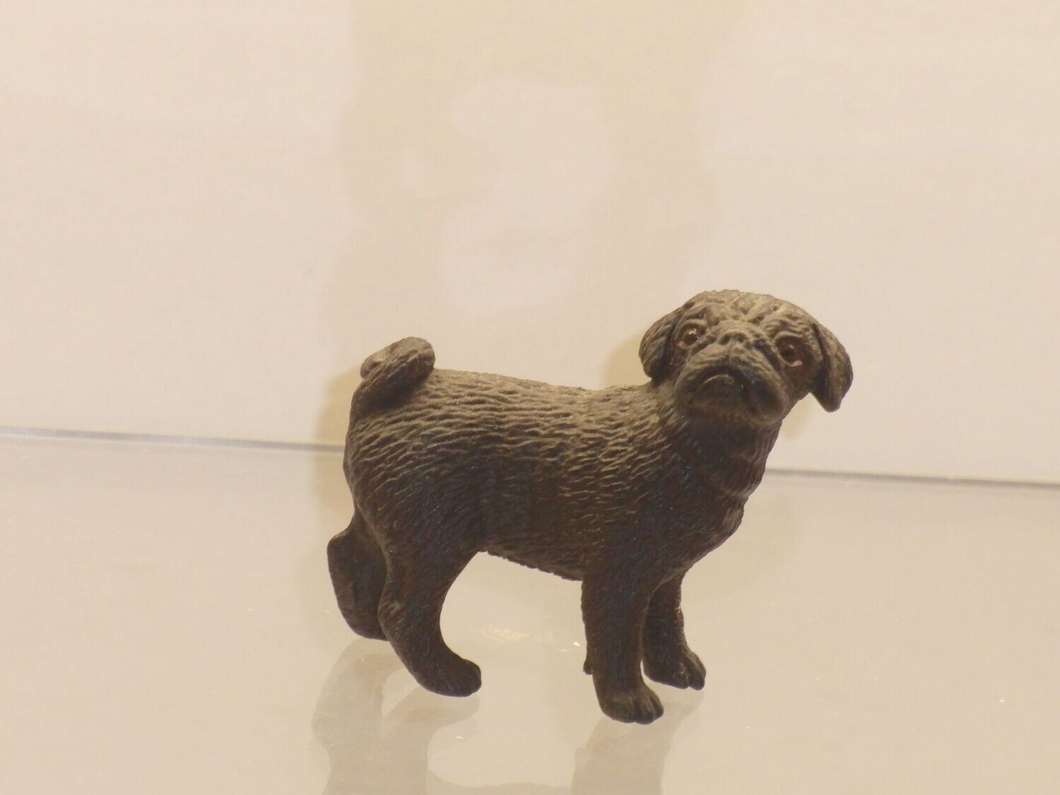 Schleich: 16382 Mops Hündin Schleich: 16382 Mops Hündin