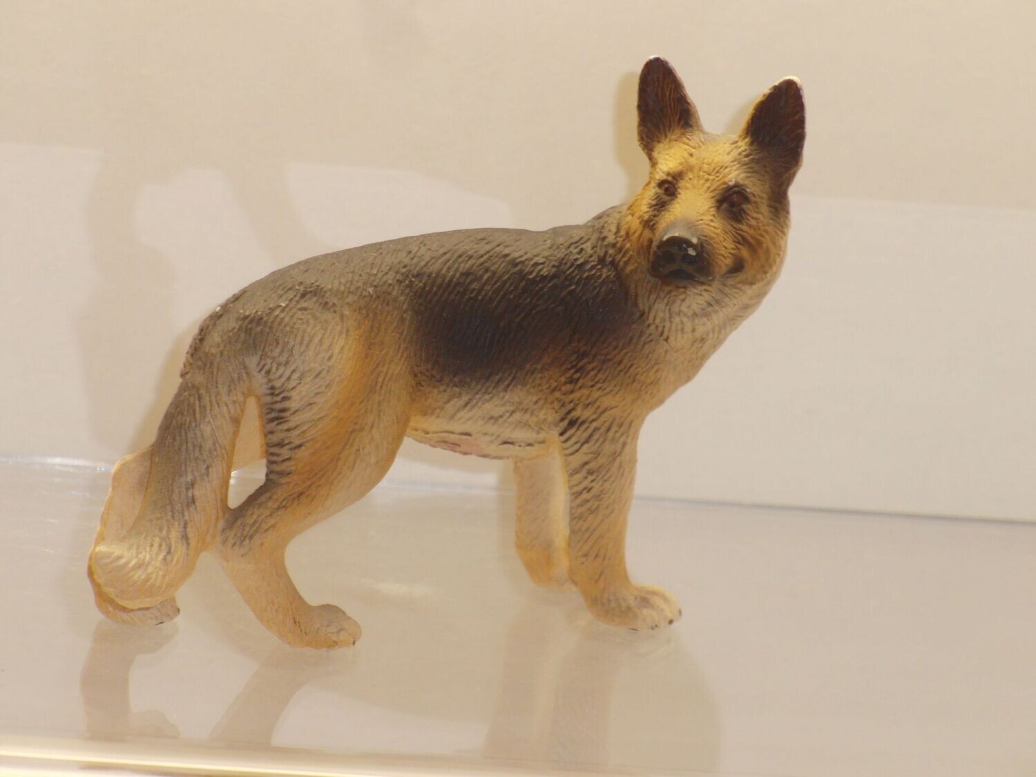 Schleich: 16375 Schäferhündin Schleich: 16375 Schäferhündin