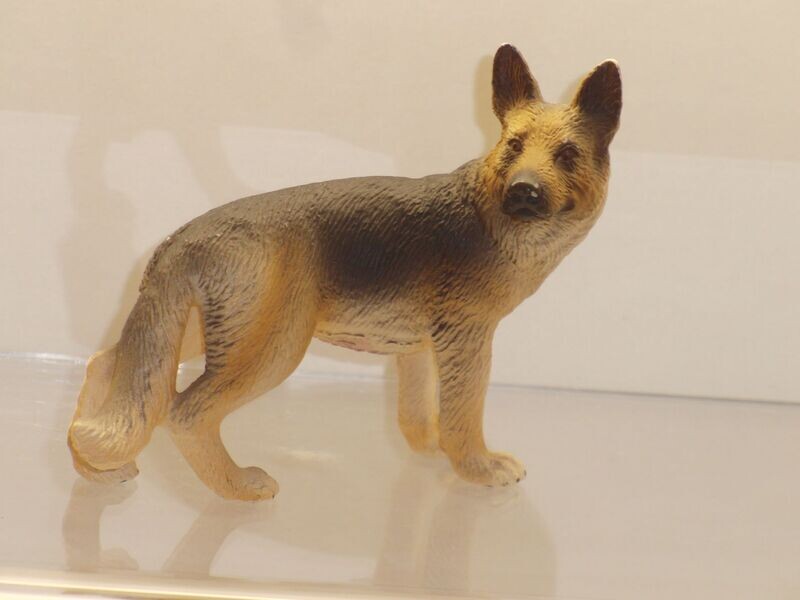 Schleich: 16375 Schäferhündin Schleich: 16375 Schäferhündin