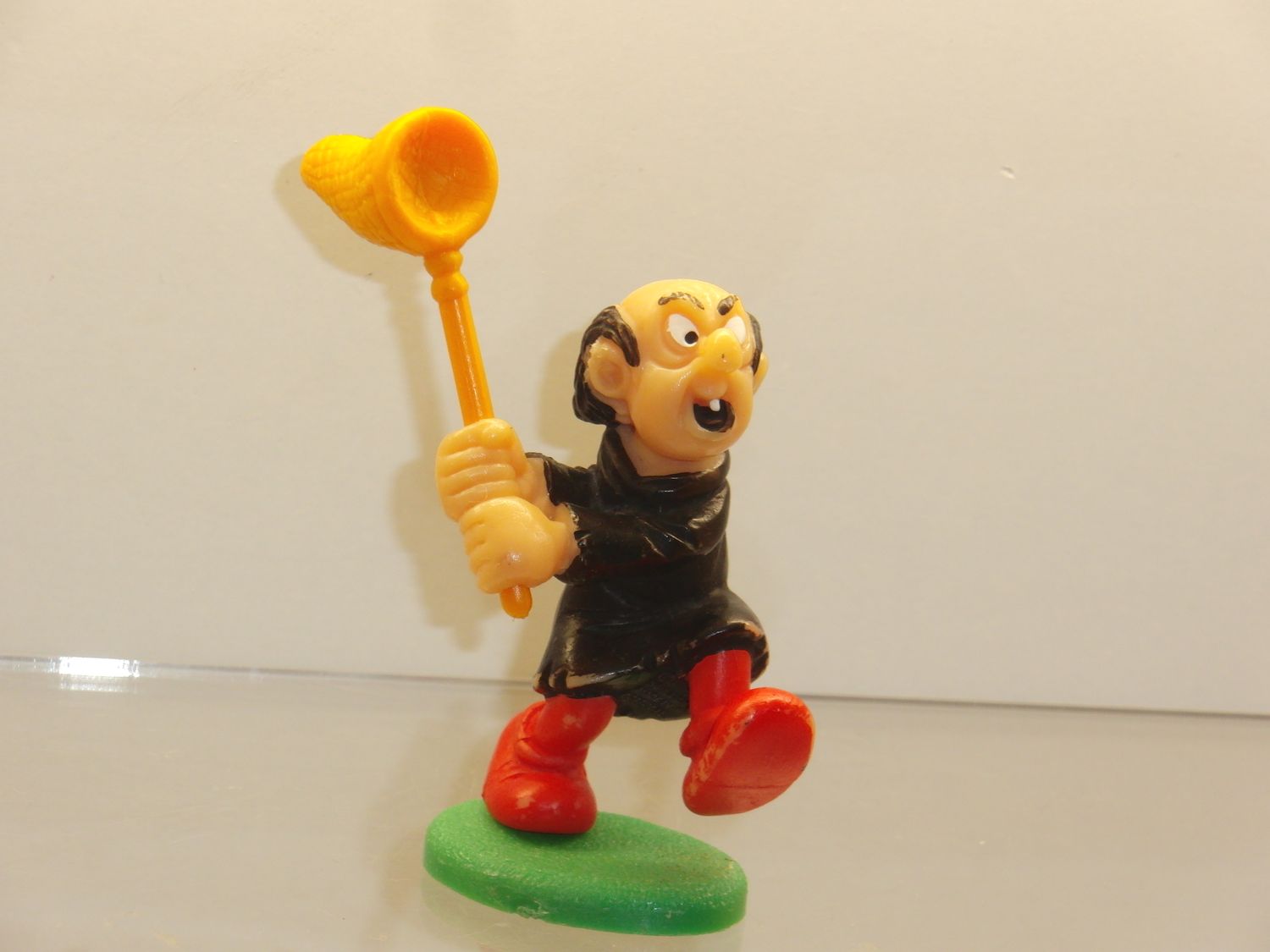 Gargamel mit Netz 2.0181 (Stiel orange - Gesicht unbemalt)