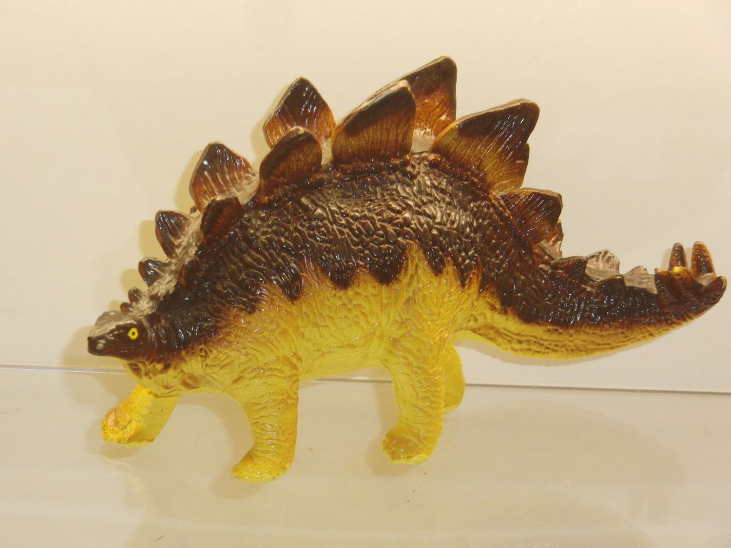 Schleich: Carnegie Collection: 154010Stegosaurus Schleich: Carnegie Collection: 154010Stegosaurus