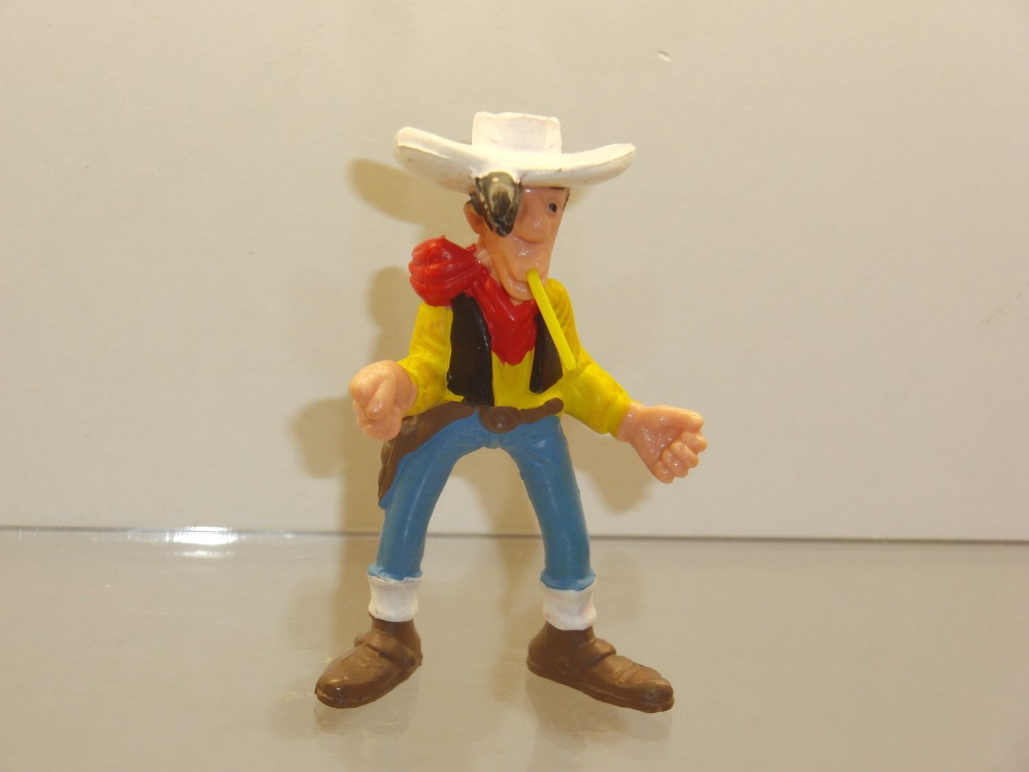 Lucky Luke: Schleich 1984: Lucky Luke Hände zur Faust geballt, mit Strohhalm
