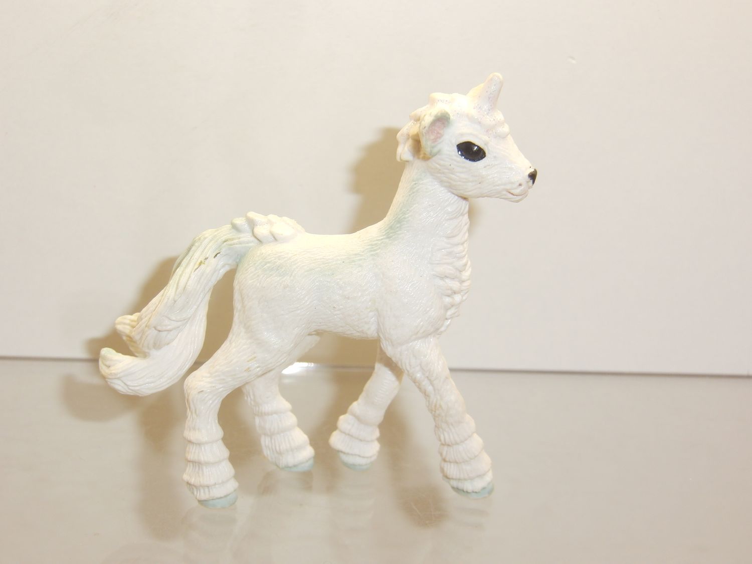 Schleich: Bayala: Fabelwesen Eiseinhornfohlen Takkiti 70487 Schleich: Bayala: Fabelwesen Eiseinhornfohlen Takkiti 70487
