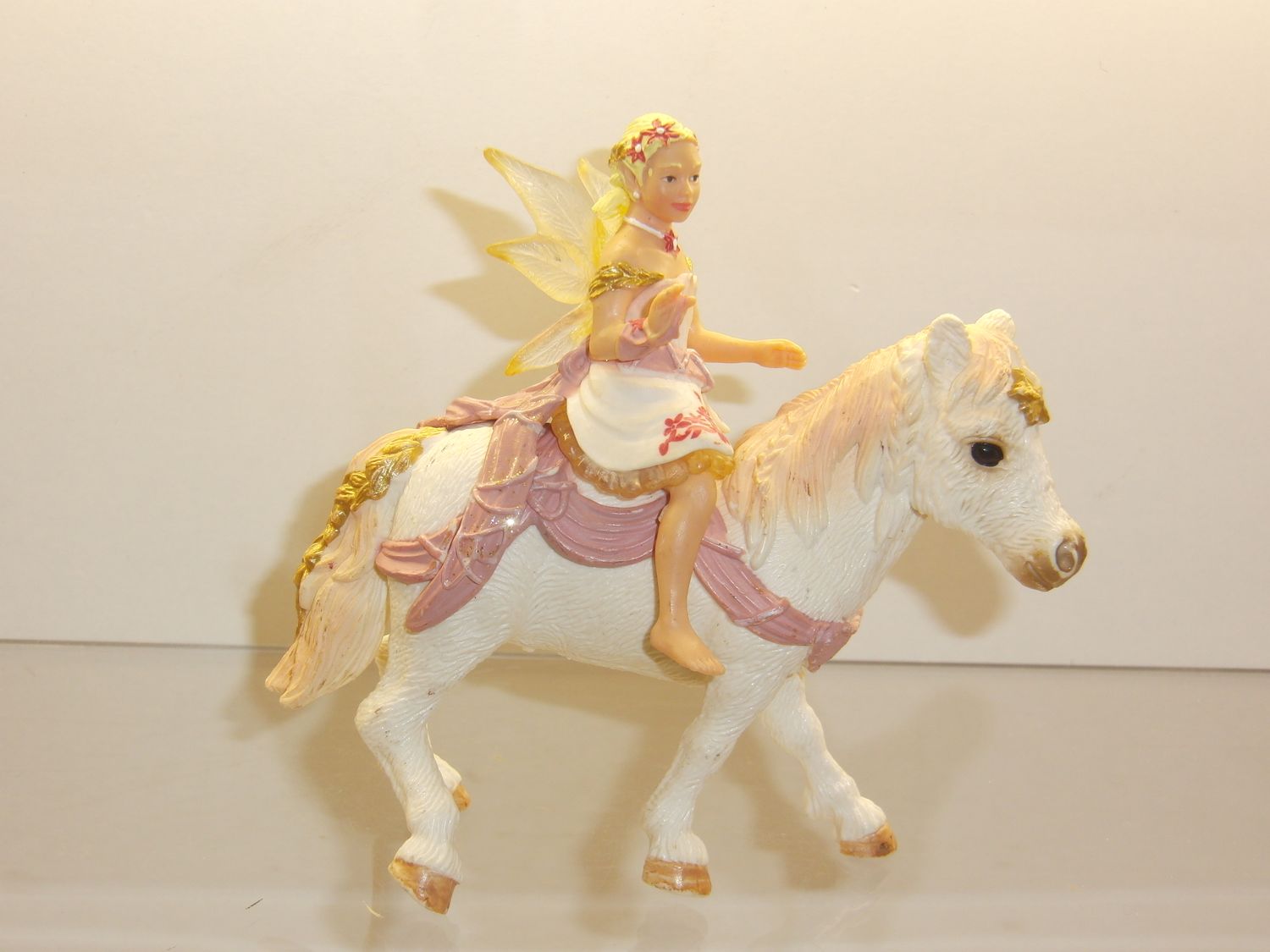 Schleich: Bayala: 70501 Lilienzarte Elfe mit Pony Schleich: Bayala: 70501 Lilienzarte Elfe mit Pony