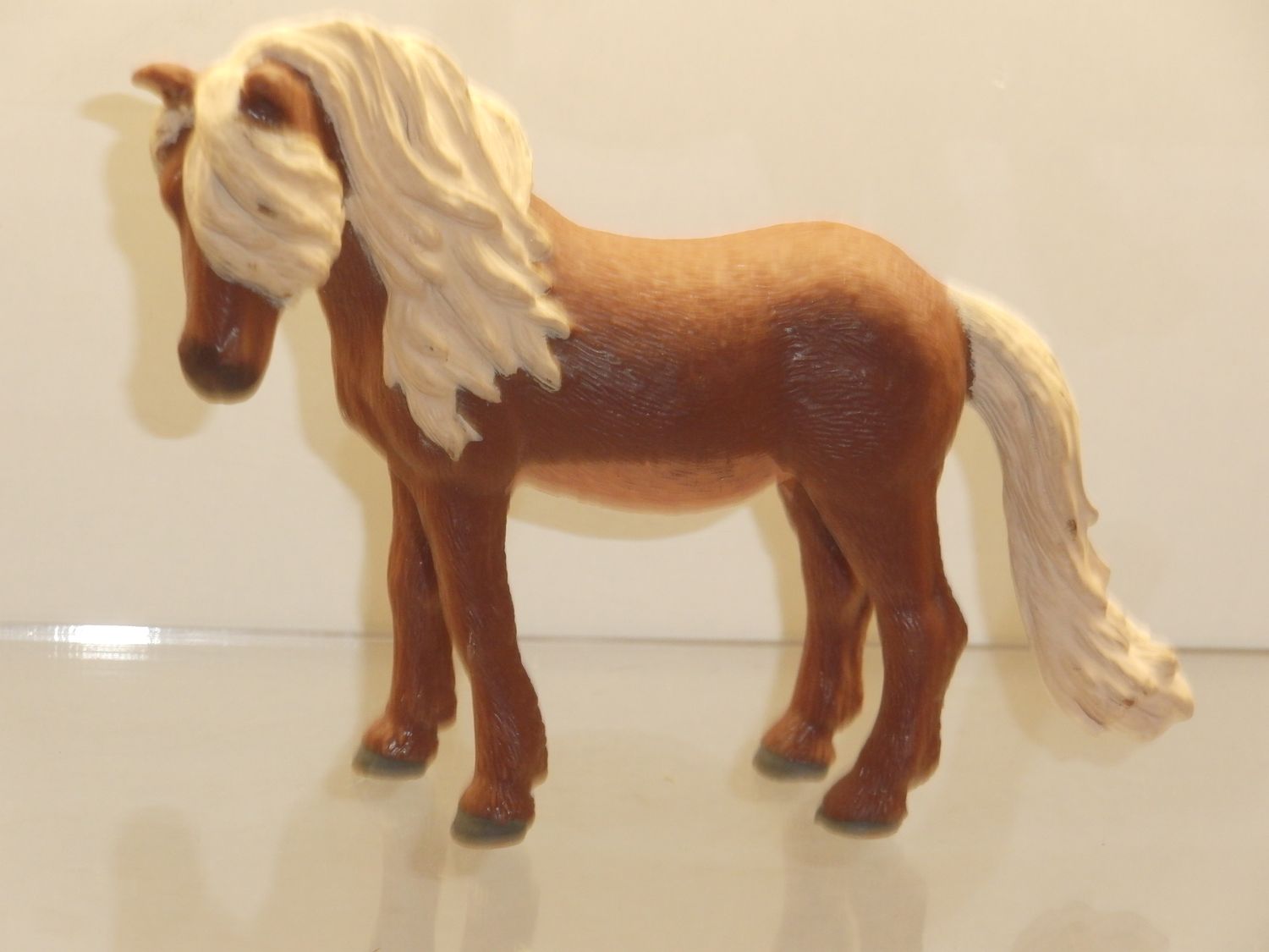Schleich: Mc Donald's: Island Pony Stute Schleich: Mc Donald's: Island Pony Stute