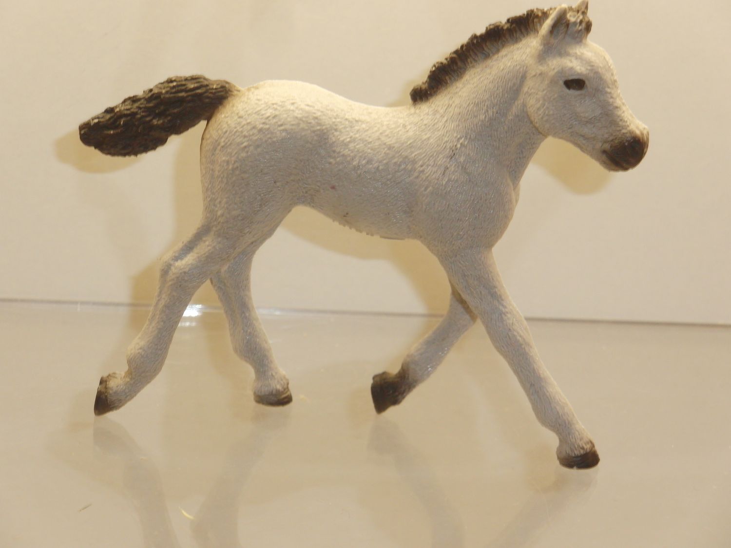 Schleich: graues Fohlen 2019 Schleich: graues Fohlen 2019