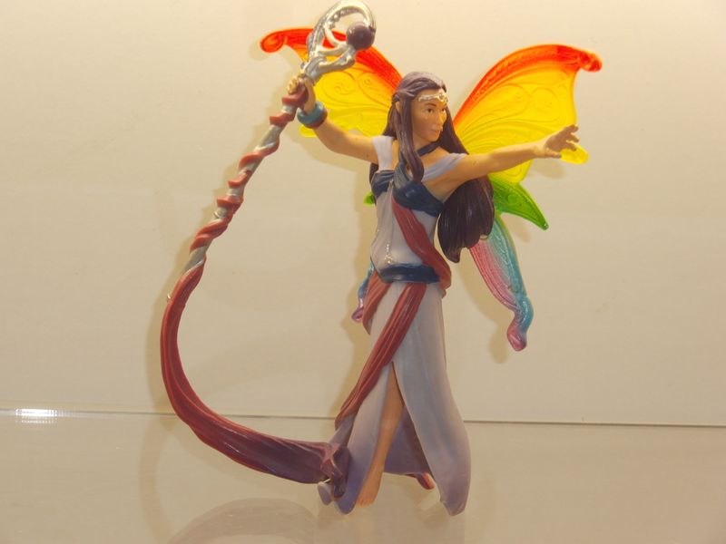 Schleich: Bayala: 70479 Nayara Regenbogenelfe Schleich: Bayala: 70479 Nayara Regenbogenelfe