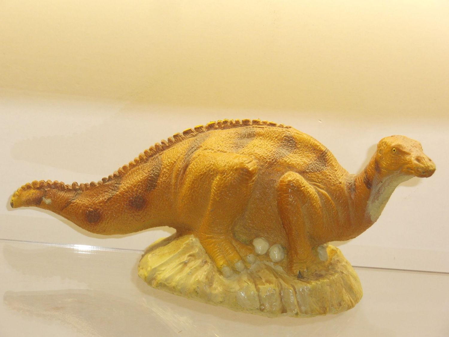 Schleich: Carnegie Collection: 15411 Maiasaurus Schleich: Carnegie Collection: 15411 Maiasaurus
