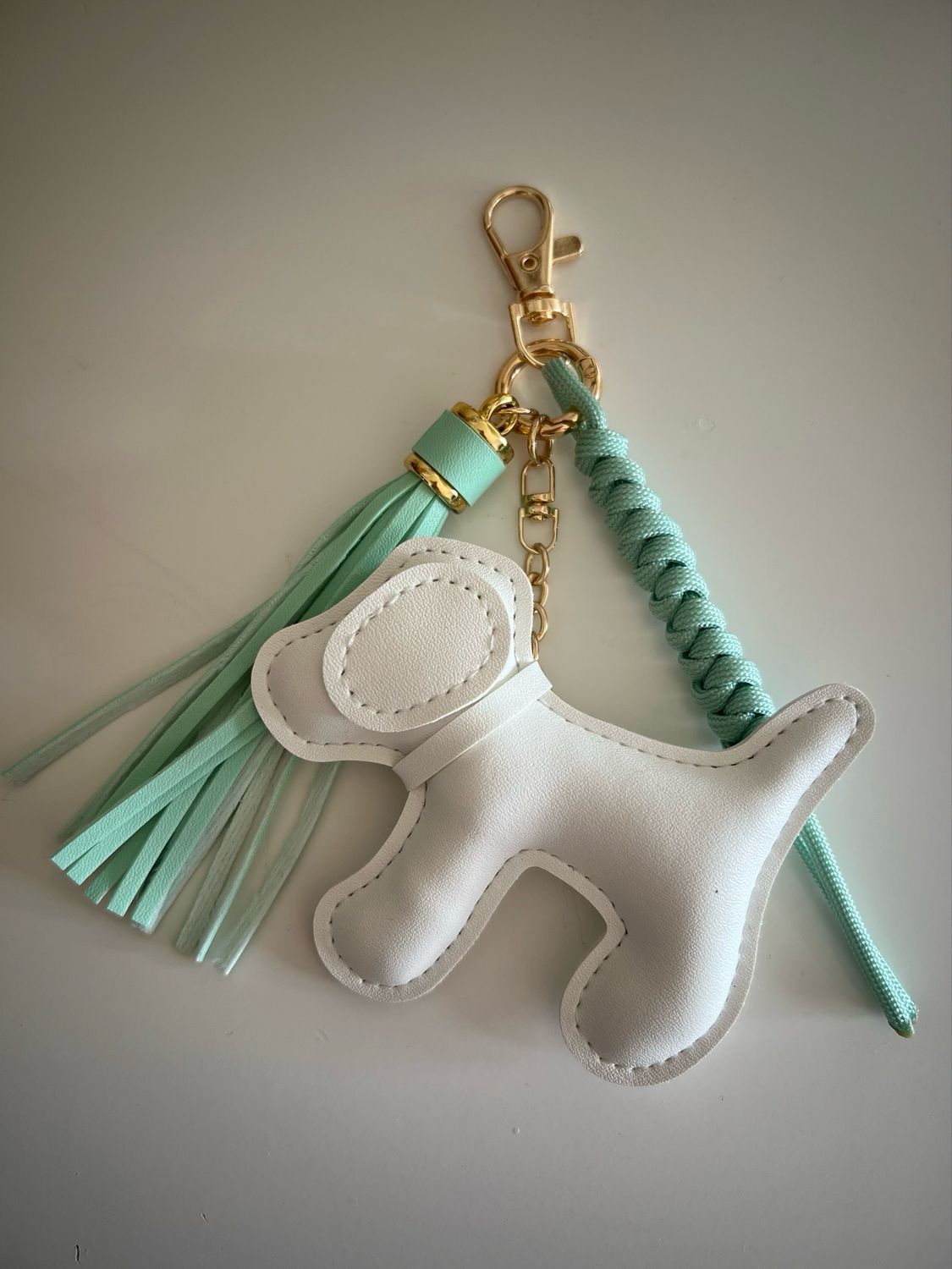 Schlüsselanhänger/Taschen Anhänger Hund Weiss