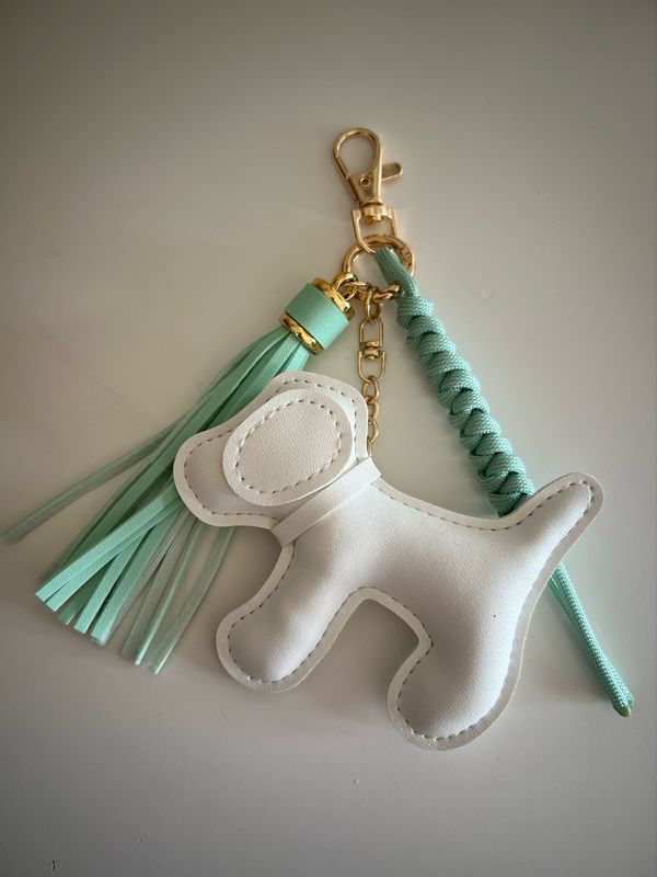 Schlüsselanhänger/Taschen Anhänger Hund Weiss