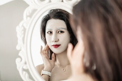 Deep Moisturizing & Repairing Face Mask