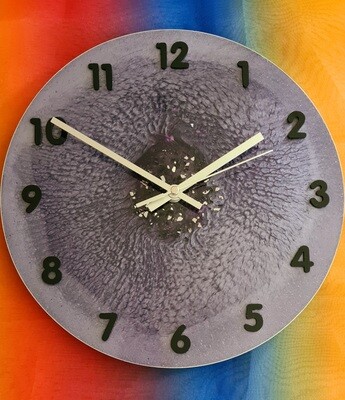 Lilac Resin Clock