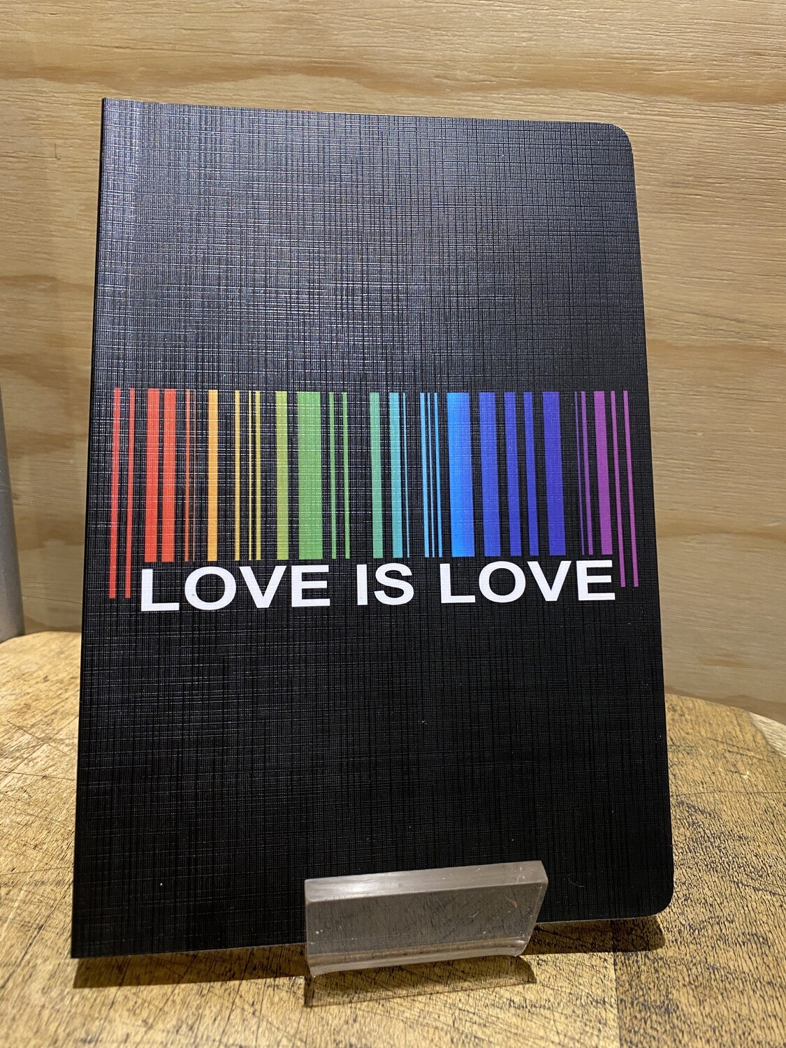 Libreta LGBT+ NEGRA Love is Love