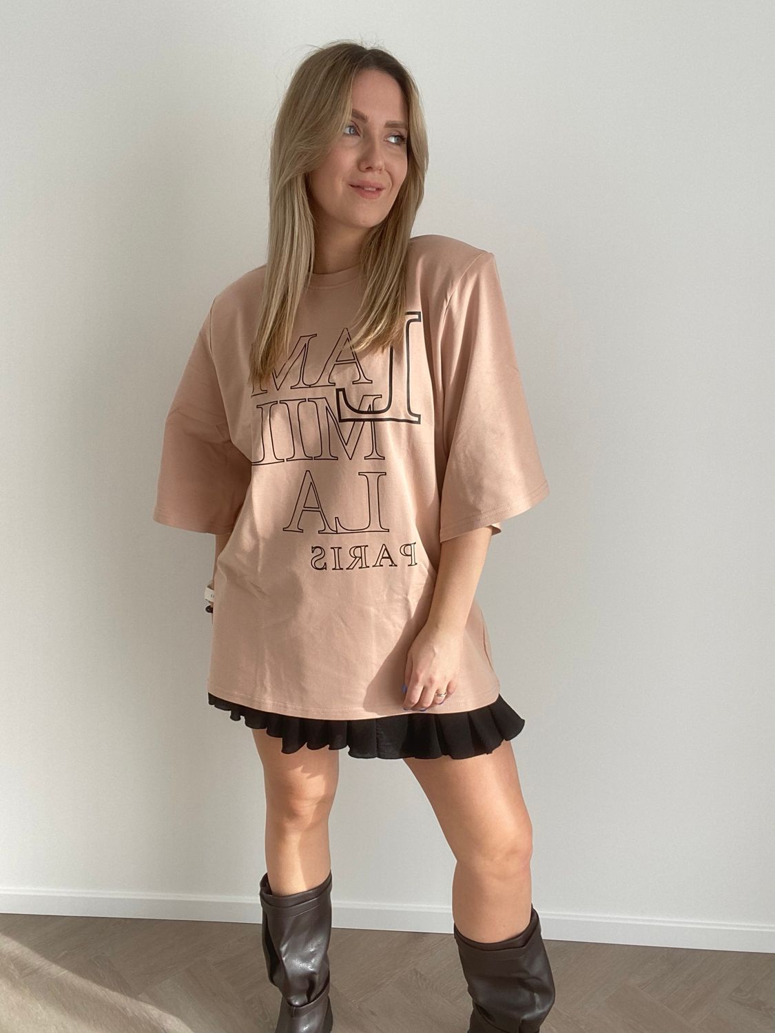 Kokybiški oversized marškinėliai su petukais