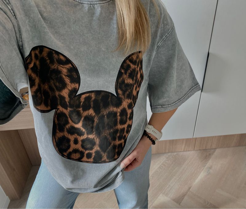 Oversized medvilnės marškinėliai