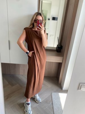 Ilga suknelė su linu