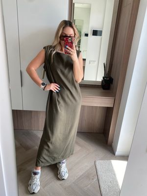 Ilga suknelė su linu
